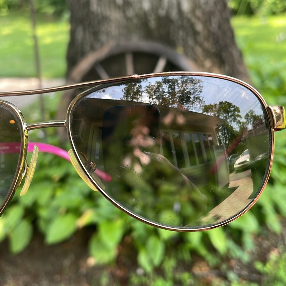 Ralph Lauren Gold Aviator Sunglasses with Black Case - Picture 8 of 12